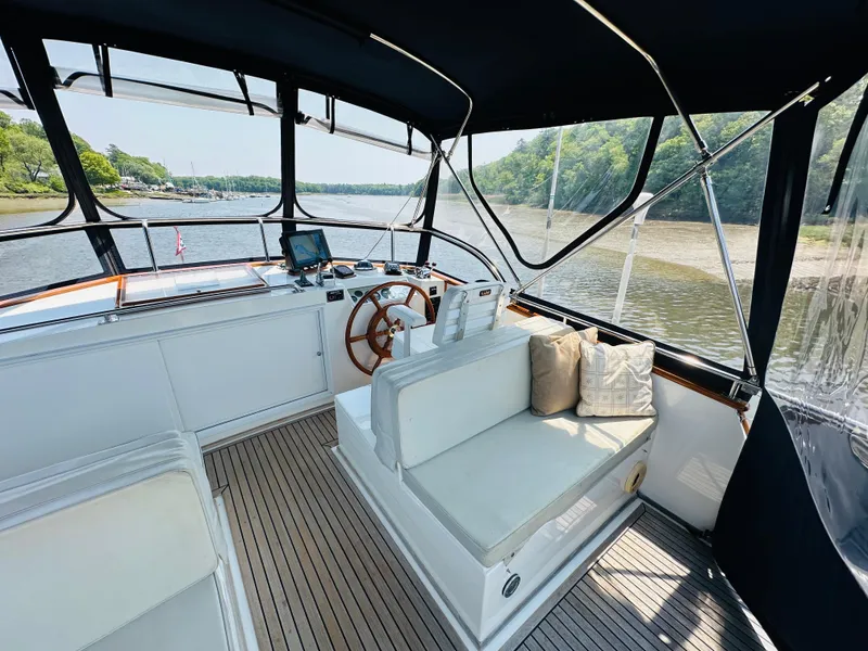 Slide: The Image of Grand Banks 49 Classic 1998 - 111