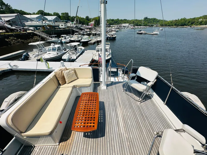 Slide: The Image of Grand Banks 49 Classic 1998 - 119