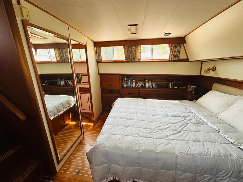 Slide: The Image of Grand Banks 49 Classic 1998 - 67