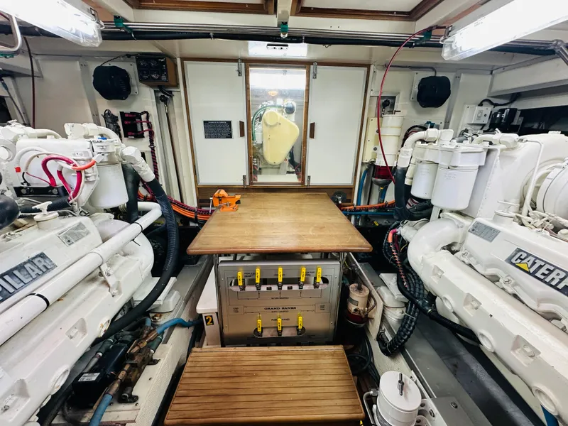 Slide: The Image of Grand Banks 49 Classic 1998 - 76