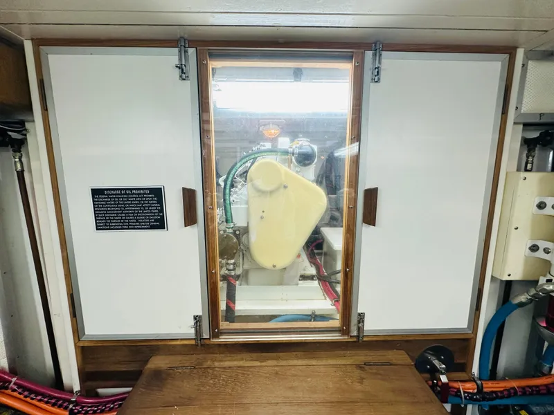 Slide: The Image of Grand Banks 49 Classic 1998 - 77