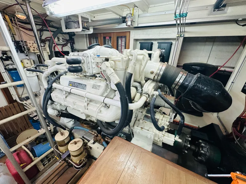 Slide: The Image of Grand Banks 49 Classic 1998 - 84