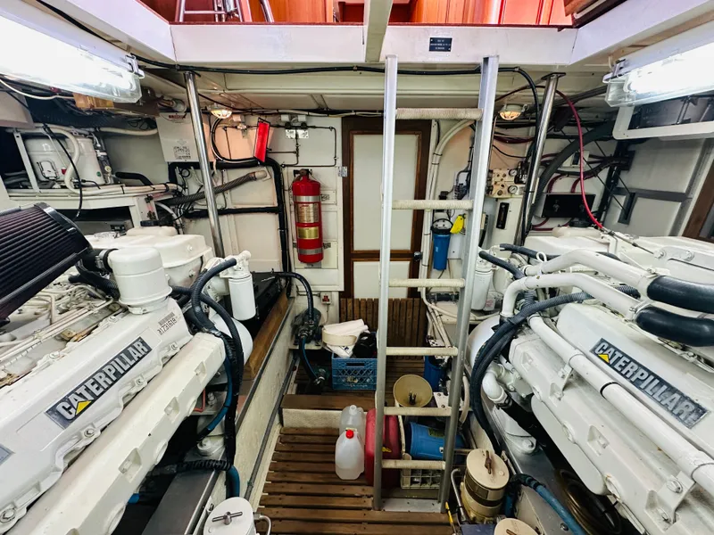 Slide: The Image of Grand Banks 49 Classic 1998 - 86