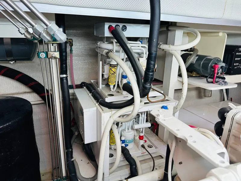 Slide: The Image of Grand Banks 49 Classic 1998 - 87