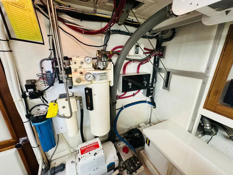 Slide: The Image of Grand Banks 49 Classic 1998 - 97