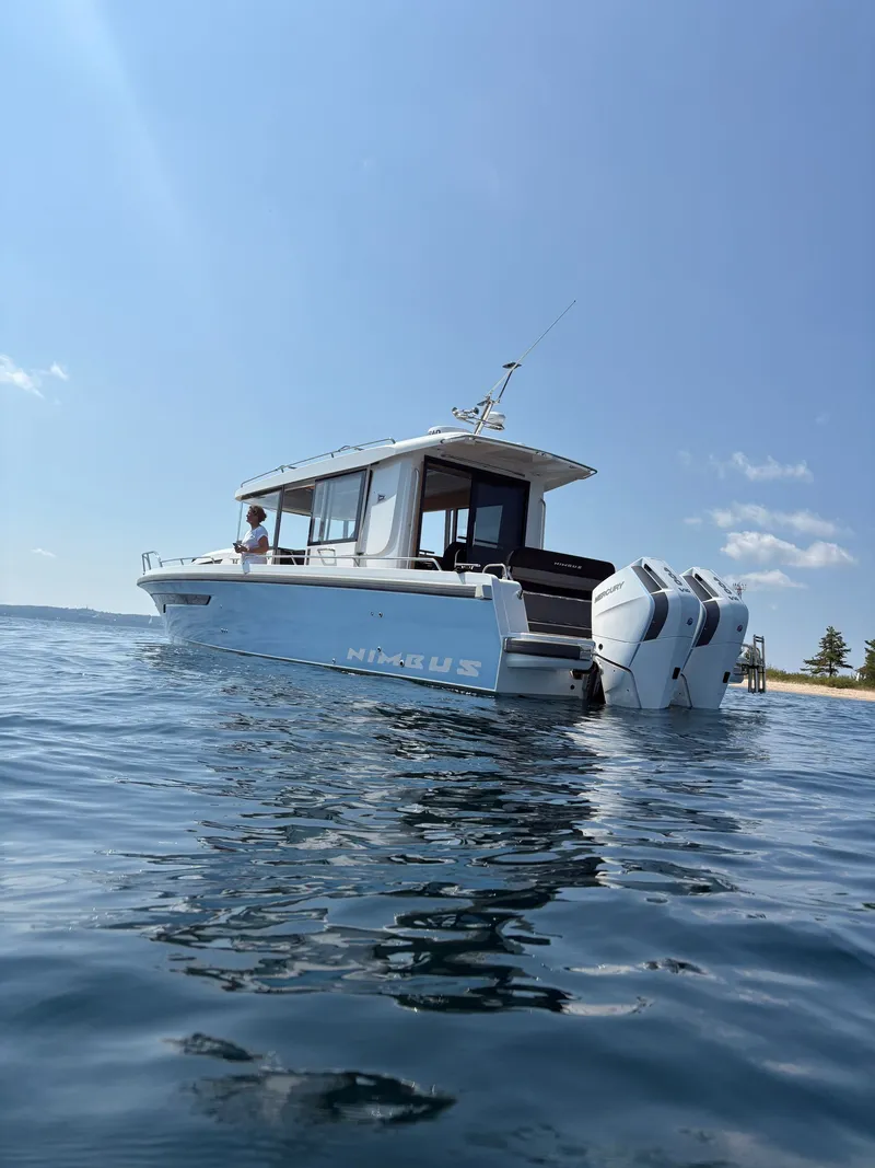 Slide: The Image of Nimbus Commuter 11 X Edition 2024 - 2