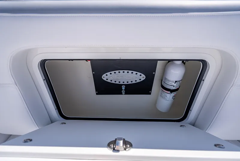 Slide: The Image of Nor-Tech 340 Sport 2025 - 52