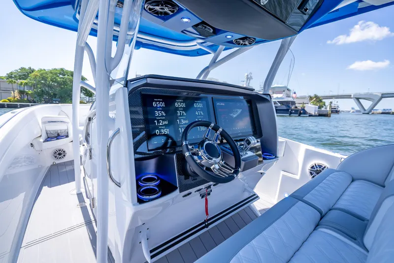 Slide: The Image of Nor-Tech 340 Sport 2025 - 54