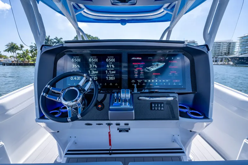 Slide: The Image of Nor-Tech 340 Sport 2025 - 55