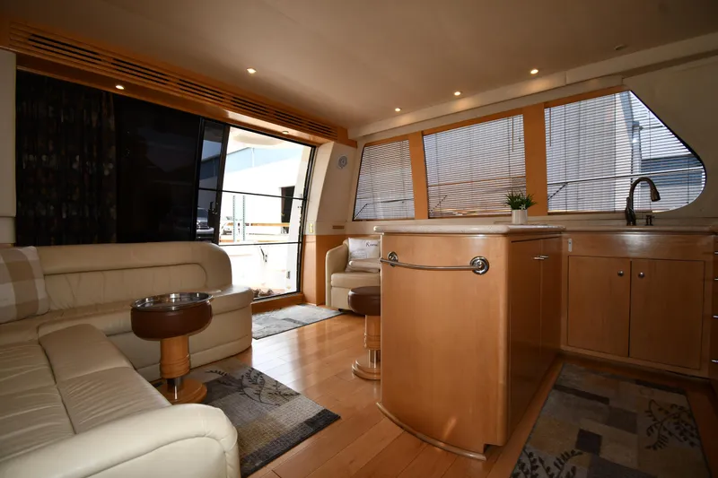 Slide: The Image of Carver 530 Voyager Pilothouse 1998 - 71