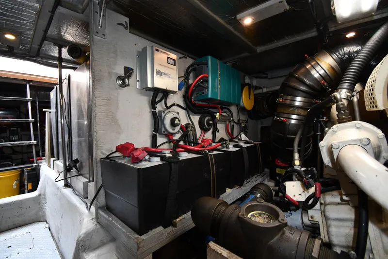 Slide: The Image of Carver Yachts 530 Voyager Pilothouse 1998 - 105