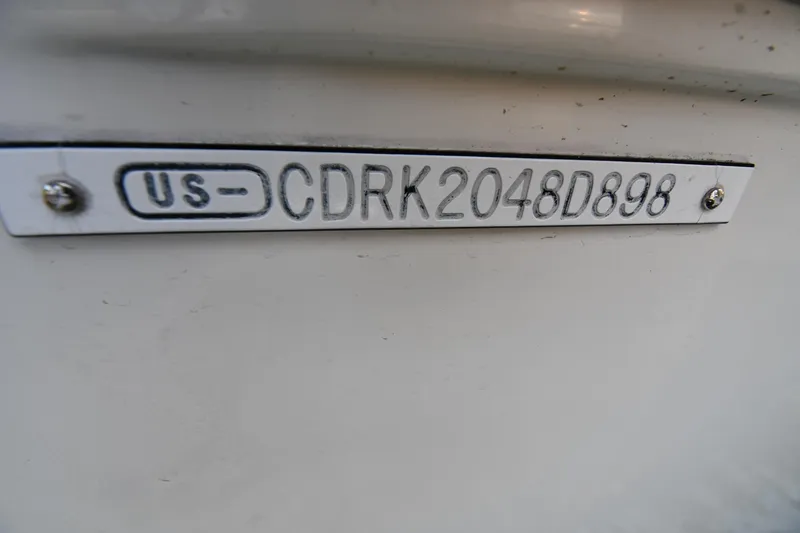 Slide: The Image of 1998 Carver 530 Voyager Pilothouse identification plate with serial number. - 15