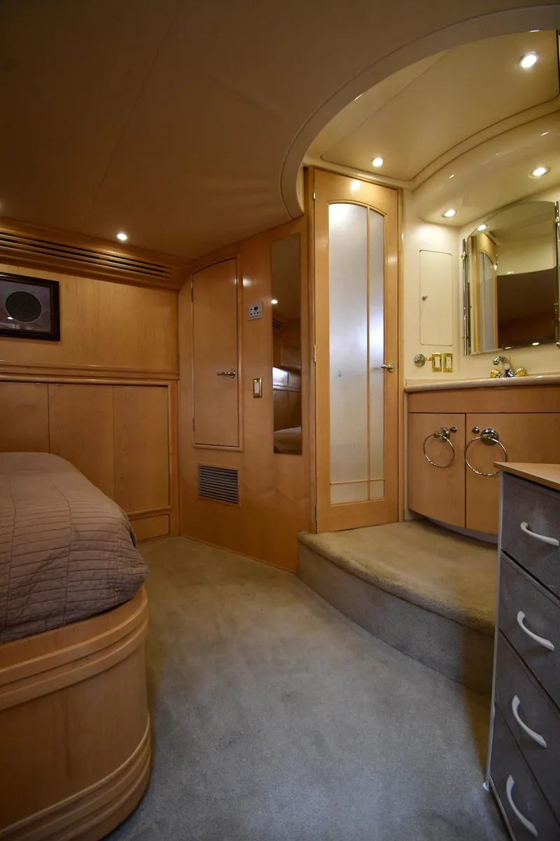 Slide: The Image of Carver Yachts 530 Voyager Pilothouse 1998 - 58