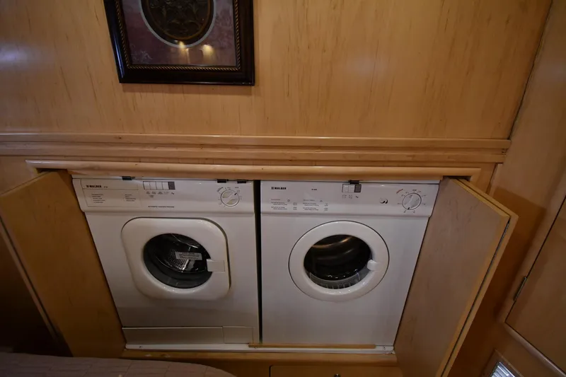 Slide: The Image of Carver Yachts 530 Voyager Pilothouse 1998 - 63