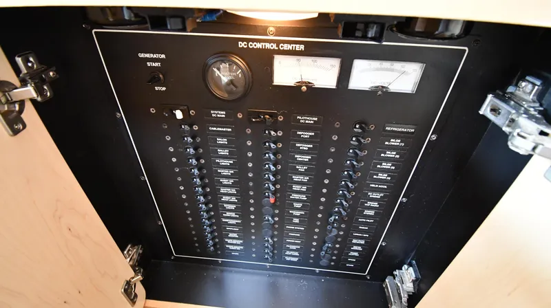 Slide: The Image of Carver Yachts 530 Voyager Pilothouse 1998 - 97