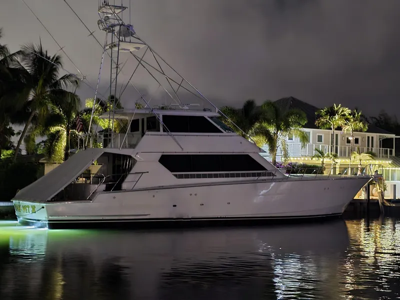 Slide: The Image of Hatteras 82 Convertible 1994 - 65