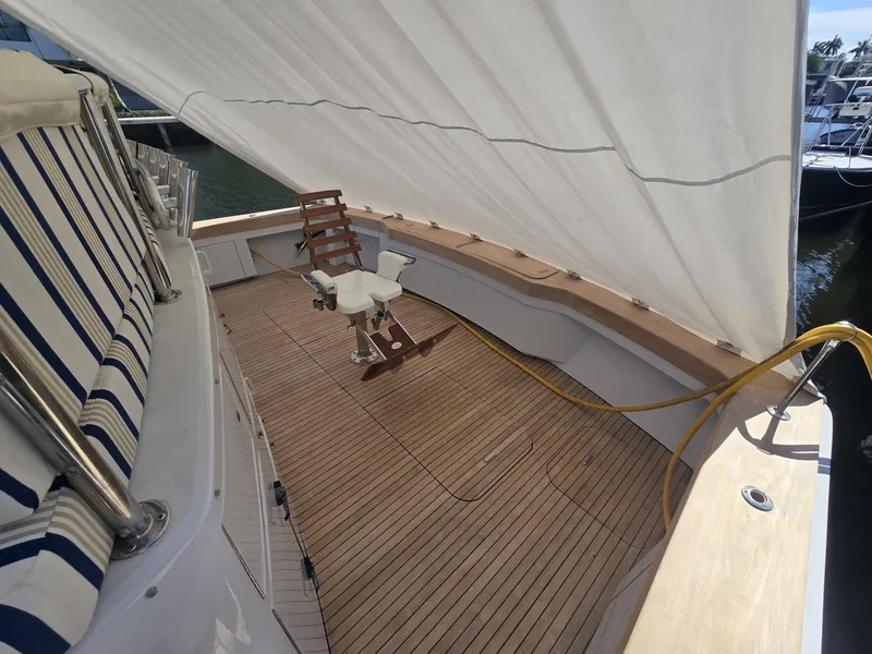 Slide: The Image of Hatteras 82 Convertible 1994 - 68