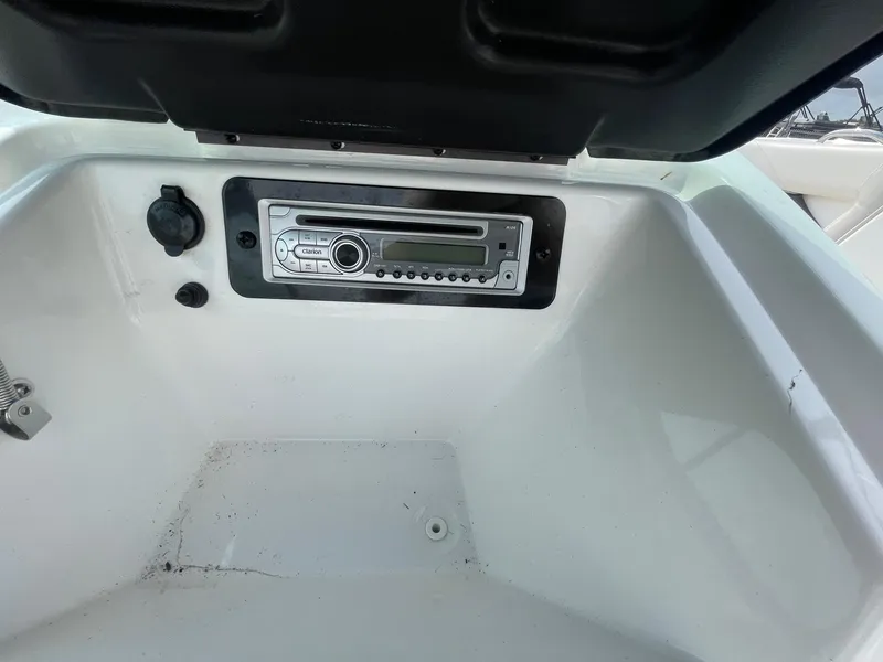 Slide: The Image of Yamaha SX190 2014 - 31