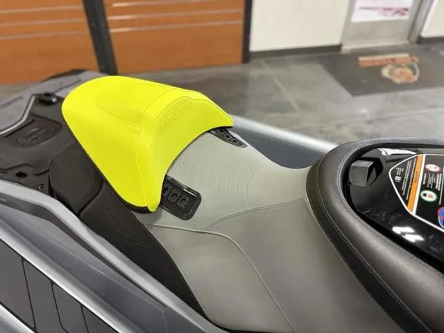 Slide: The Image of Sea-Doo RXP-X 325 2025 - 12