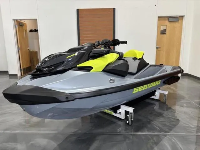 Slide: The Image of Sea-Doo RXP-X 325 2025 - 4