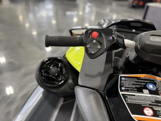 Slide: The Image of Sea-Doo RXP-X 325 2025 - 9