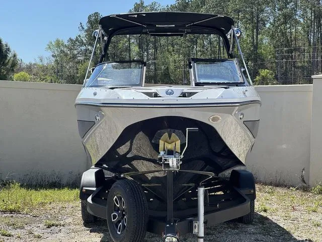 Slide: The Image of Scarab 255 LX Wake 2025 - 2