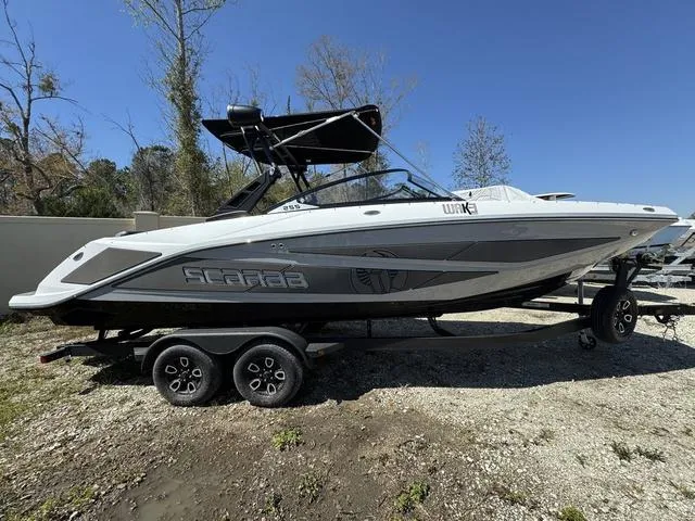 Slide: The Image of Scarab 255 LX Wake 2025 - 8