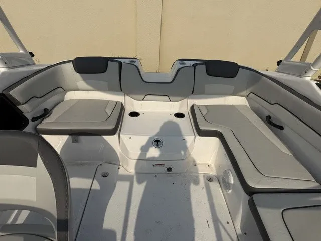 Slide: The Image of Yamaha AR190 2025 - 33