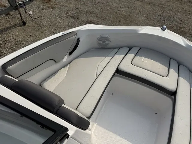 Slide: The Image of Yamaha AR190 2025 - 29