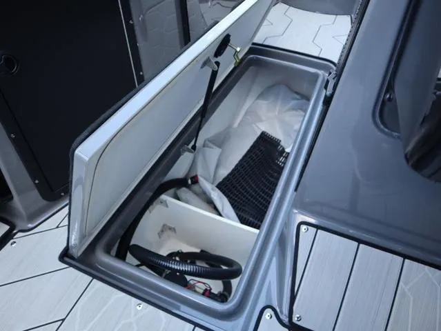 Slide: The Image of Yamaha 222XE 2025 - 15