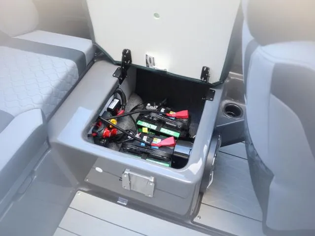 Slide: The Image of Yamaha 222XE 2025 - 8