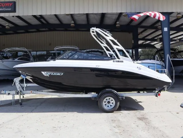 Slide: The Image of Yamaha AR190 2025 - 2