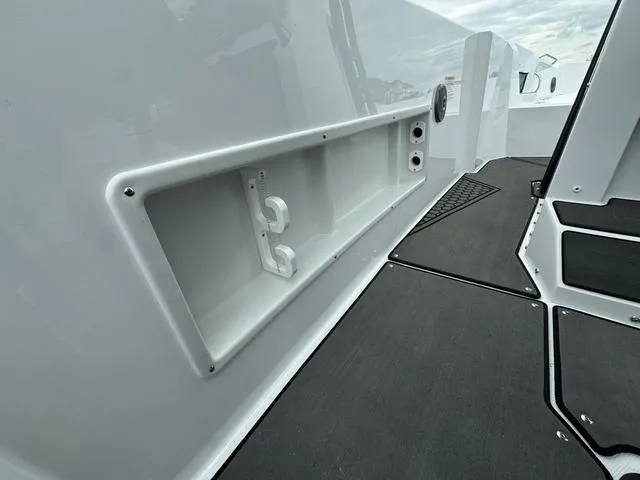 Slide: The Image of Scarab 255 Open LX Wake 2025 - 12