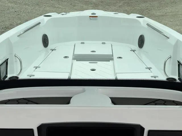 Slide: The Image of Scarab 255 Open LX Wake 2025 - 15