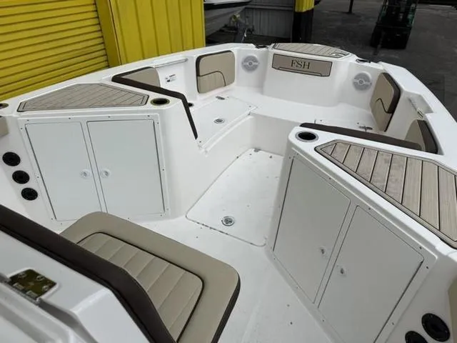 Slide: The Image of Yamaha 222 FSH Sport 2025 - 15