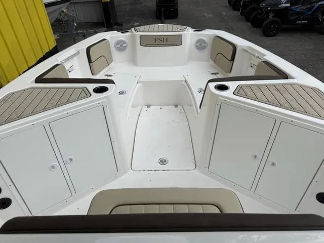 Slide: The Image of Yamaha 222 FSH Sport 2025 - 16