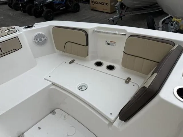 Slide: The Image of Yamaha 222 FSH Sport 2025 - 18