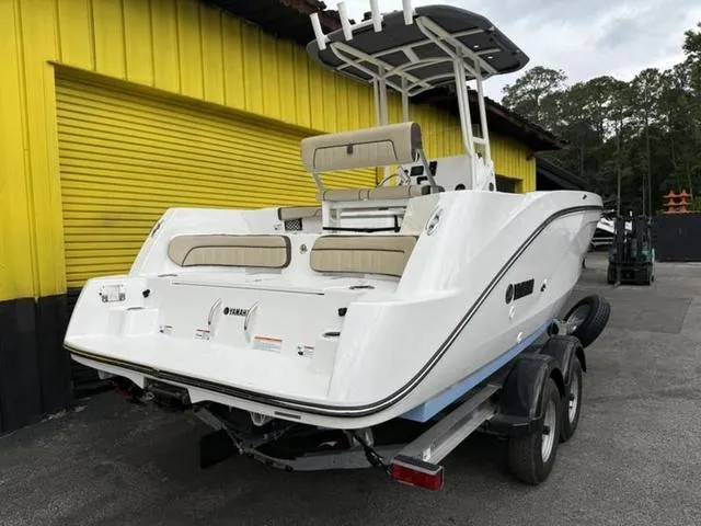 Slide: The Image of Yamaha 222 FSH Sport 2025 - 7