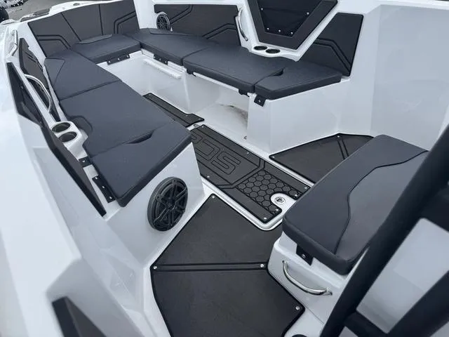 Slide: The Image of Scarab 255 Open LX 2025 - 15