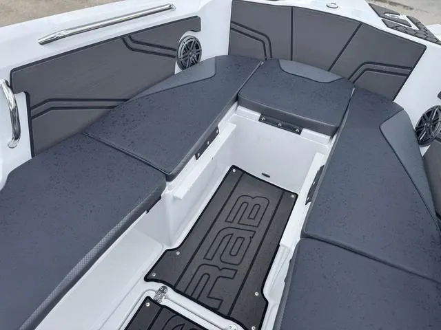 Slide: The Image of Scarab 255 Open LX 2025 - 17