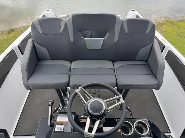 Slide: The Image of Scarab 255 Open LX 2025 - 24