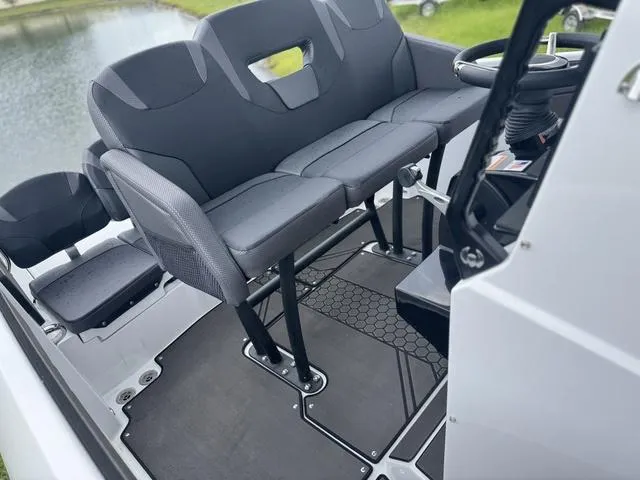 Slide: The Image of Scarab 255 Open LX 2025 - 27