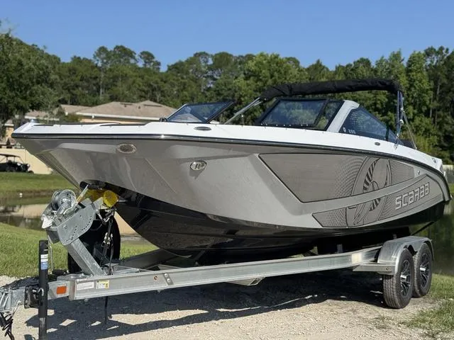 Slide: The Image of Scarab 235 LX 2025 - 3