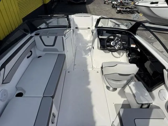 Slide: The Image of Yamaha AR220 2025 - 13