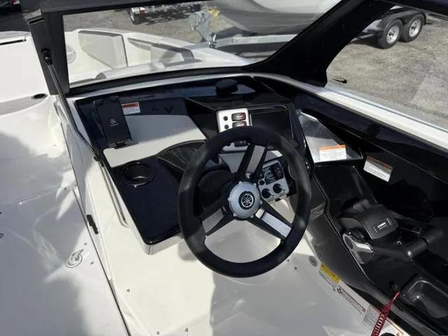 Slide: The Image of Yamaha AR220 2025 - 16