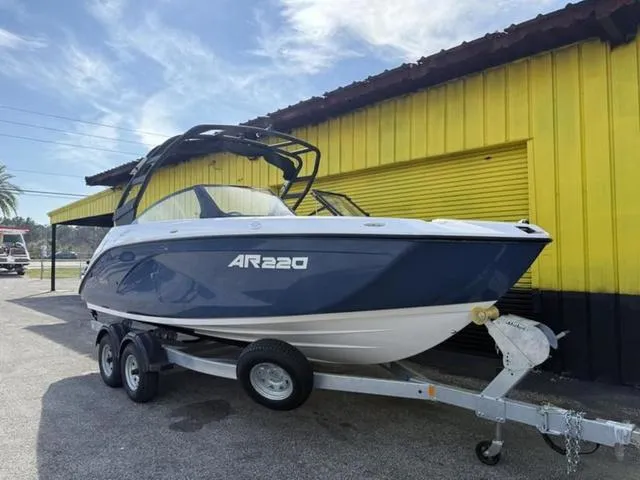 Slide: The Image of Yamaha AR220 2025 - 3