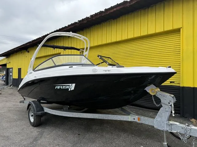 Slide: The Image of Yamaha AR190 2025 - 4