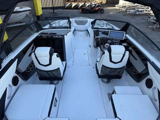 Slide: The Image of Yamaha 222SD 2025 - 15