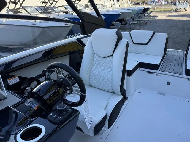 Slide: The Image of Yamaha 222SD 2025 - 26