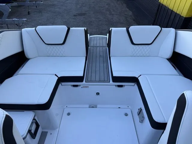 Slide: The Image of Yamaha 222SD 2025 - 28